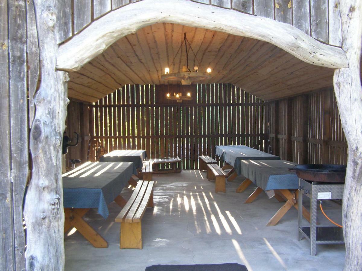 Kipi-Koovi Holiday Centre Kültér fotó